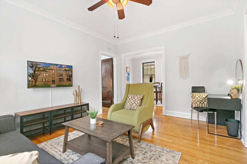 Well-Furnished 1Br Apt In Popular Spot - Belmont J3 Chicago Kültér fotó